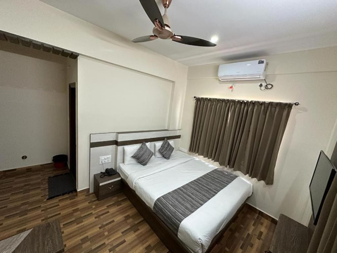 Bedroom 5, Hotel JP Grand, Bangalore
