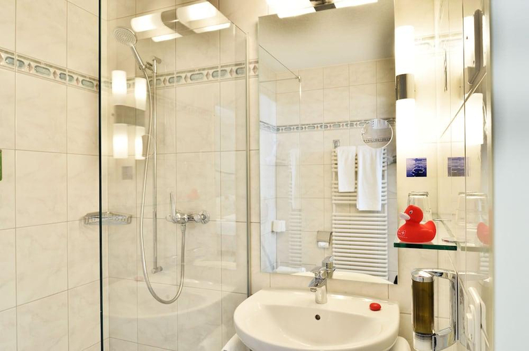 Bathroom 3, Hotel Six, Kreuzlingen