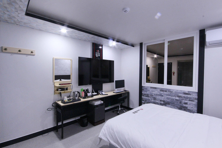 Bedroom 2, Ulsan Samsan Cozy Hotel, Jung
