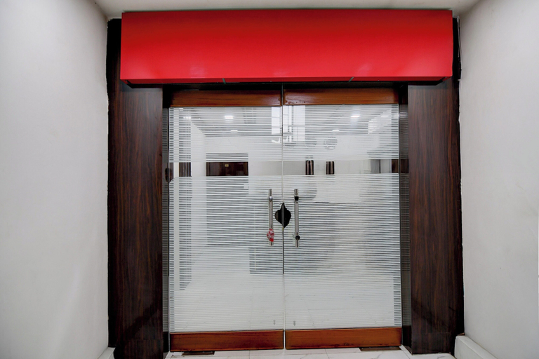 Interior 2, Collection O Park Street Metro Station, Kolkata
