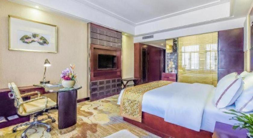Bedroom 2, Boya Holiday Hotel, Guangzhou