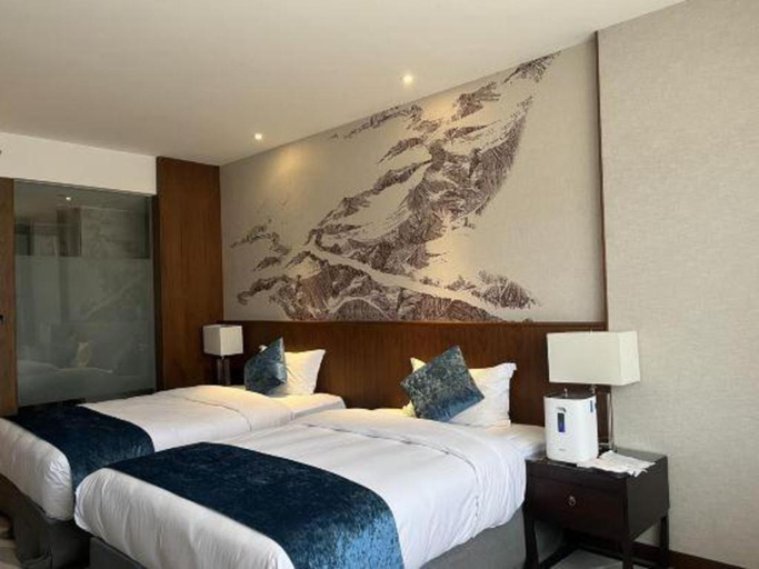 Bedroom 2, Tanshan Hotel, Dêqên Tibetan