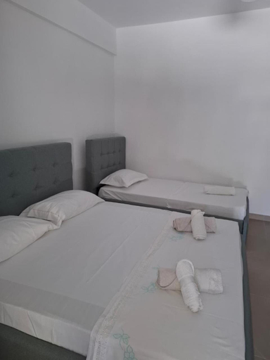 Bedroom 2, Besart room, Vlorës
