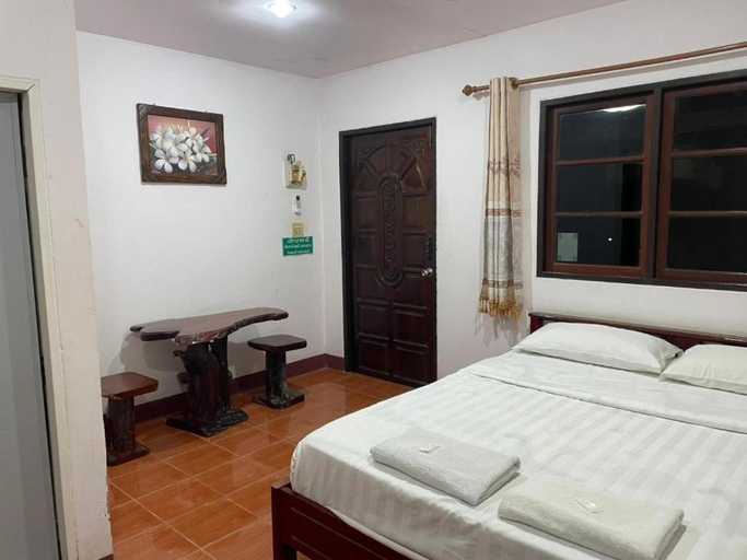 Bedroom, Suanphupa Greenview Hotel, Non Din Daeng