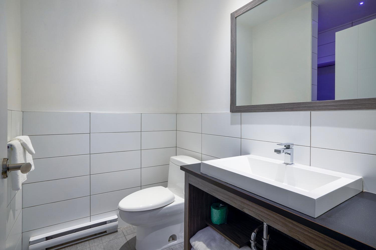 Bathroom 3, Hotel O Laval, Laval