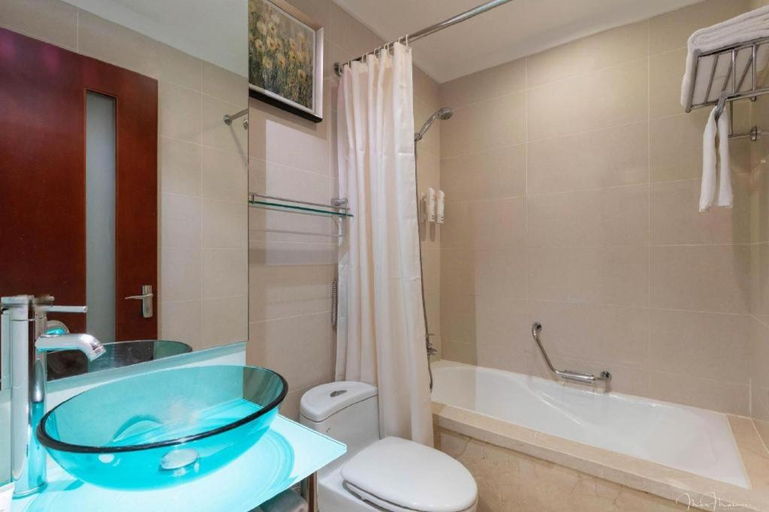 Bathroom, Ambassador Hotel, Shanghai