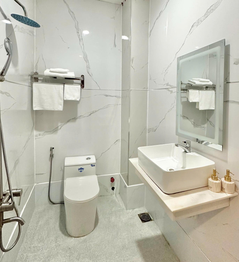 Bathroom 3, Phú Gia 464 NVL, District 7