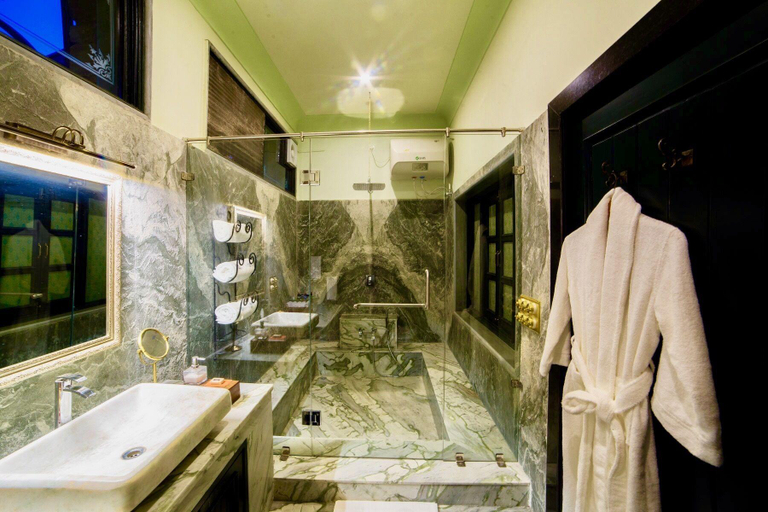 Bathroom 4, Vatsalya Vihar - A Luxury Pool Villas Resort, Udaipur