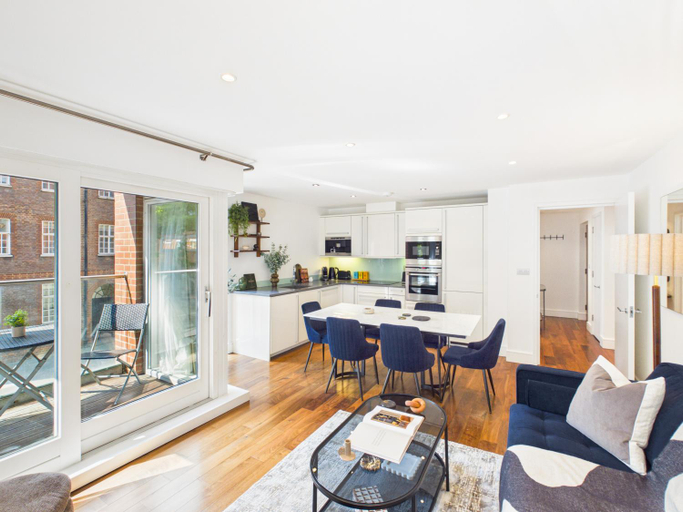 3, Westminster Residences by apt., London