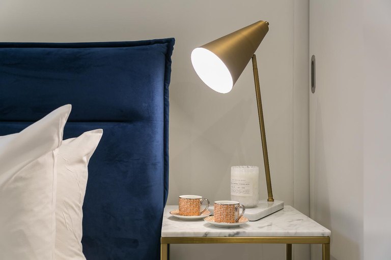 Bedroom 2, Urban Chic - Drury, London