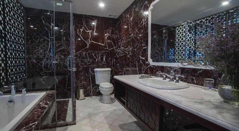 Bathroom, New Era Hotel & Villa, Long Biên