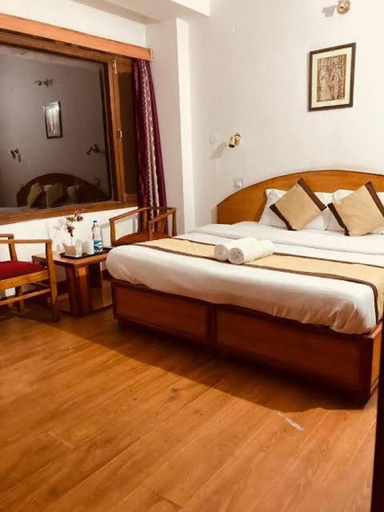 Bedroom 2, Tara Regency Hotel, Shimla