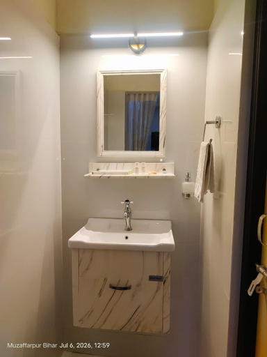 Bathroom 3, Hotel Janvi International Inn, Muzaffarpur