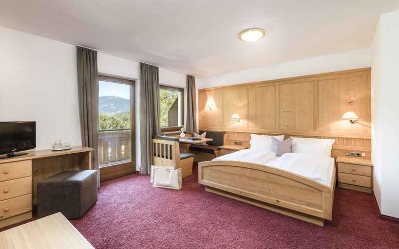 Bedroom 2, Hotel Weisses Rossl 3Sup, Bolzano