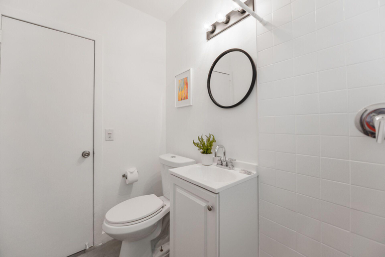 Bathroom 3, Fabulous Studio 15 min from The Beach, Miami-Dade