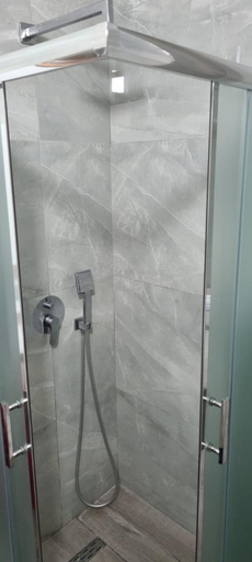 Bathroom 3, Sea View Apartments, Durrësit