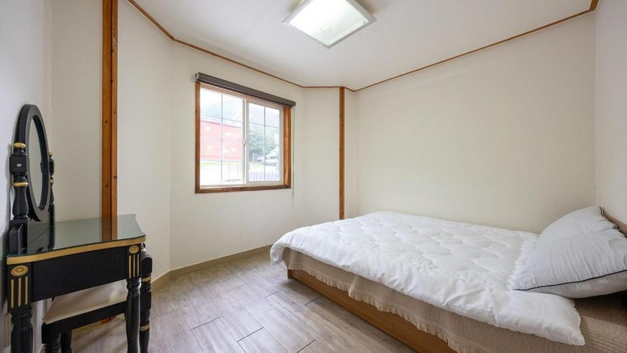 Bedroom 5, Fun and Happy pension, Jeongseon