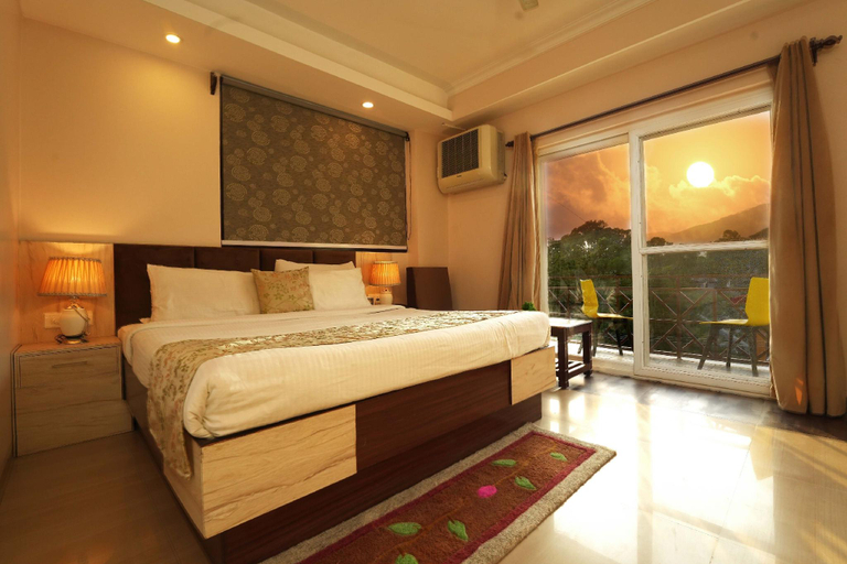 Bedroom 3, Hotel 360 Country Club, Kangra