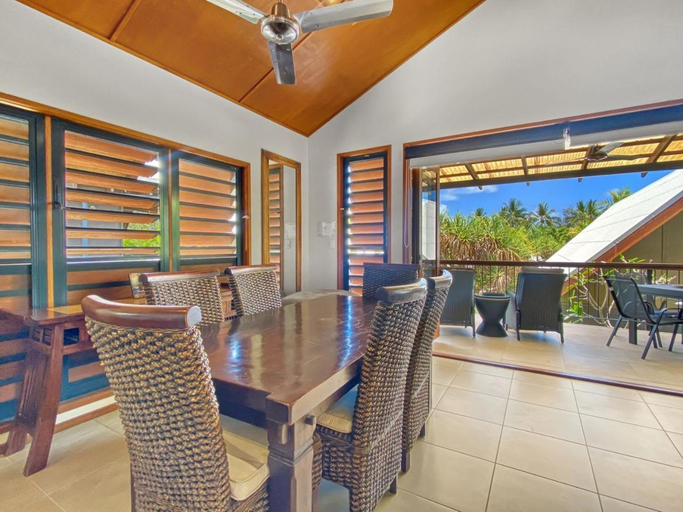Food & Drinks, Pure Magnetic Villa 10, Magnetic Island