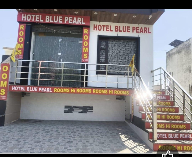 Entrance, Hotel Blue Pearl, Panipat
