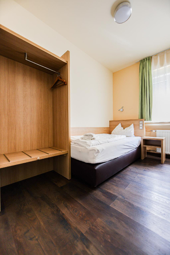Bedroom 4, Hotel Restaurante Lorca, Heilbronn