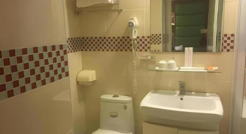 Bathroom 4, Wen Pin Hotel - Pier 2, Kaohsiung
