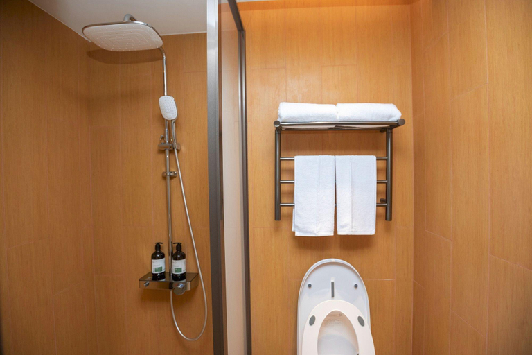 Bathroom 4, Ji Hotel Shenzhen Nanyou Metro Station, Shenzhen