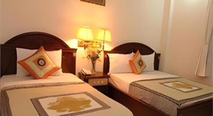 Bedroom, Hoa Long Hotel, District 1