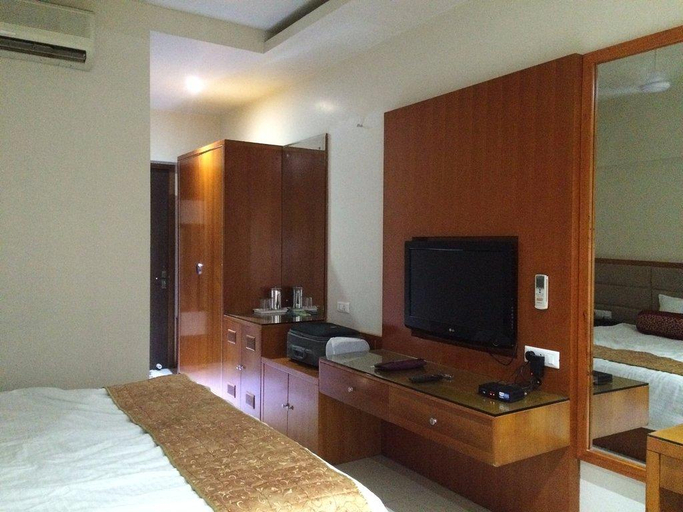 Bedroom 3, Hotel Silver Palace, Jalgaon