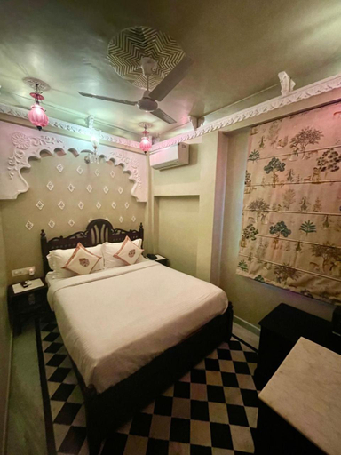 Others 5, Sheeshmahal By Oladar, Udaipur