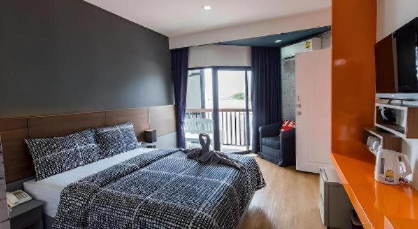 Bedroom 3, The Loft Seaside Sriracha Hotel, Si Racha