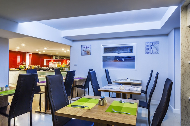 Food & Drinks 4, Solo Express Sukhumvit 81, Phra Khanong