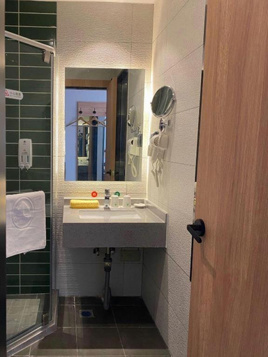 Bathroom 4, Greentree Inn Beijing Fangshan District Doudian Ro, Beijing