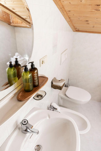 Bathroom 3, Residence Grunwald, Bolzano