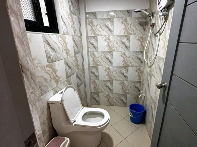 Bathroom 4, Ffg Eden Private Resort, Moalboal