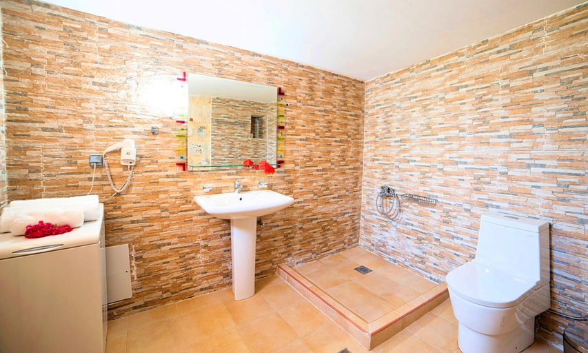 Bathroom, Cretan Breeze Villa Heated Pool, Crete