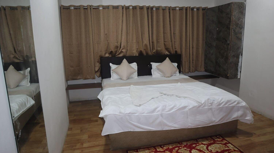 Bedroom 2, Hotel Sun Up, Nashik