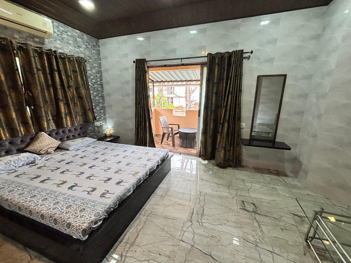 Others 3, Enclave Villa , Pune