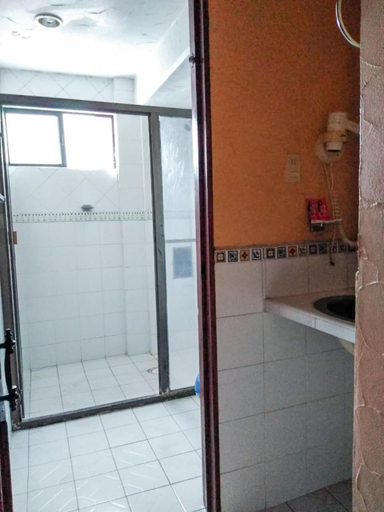 Bathroom, Hotel Esmeralda, Coatzintla