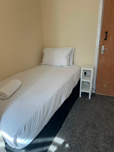 Bedroom 5, Victoria Hotel Blackpool, Blackpool