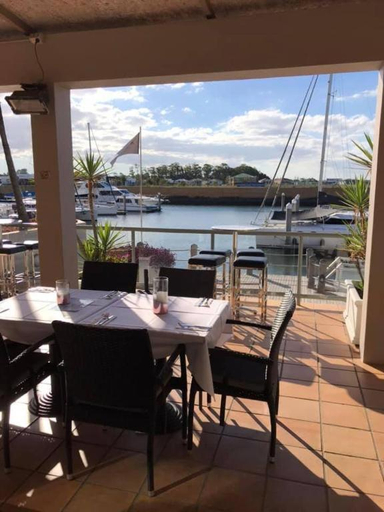 Food & Drinks 5, Hope Harbour Hotel Apartments, Gold Coast