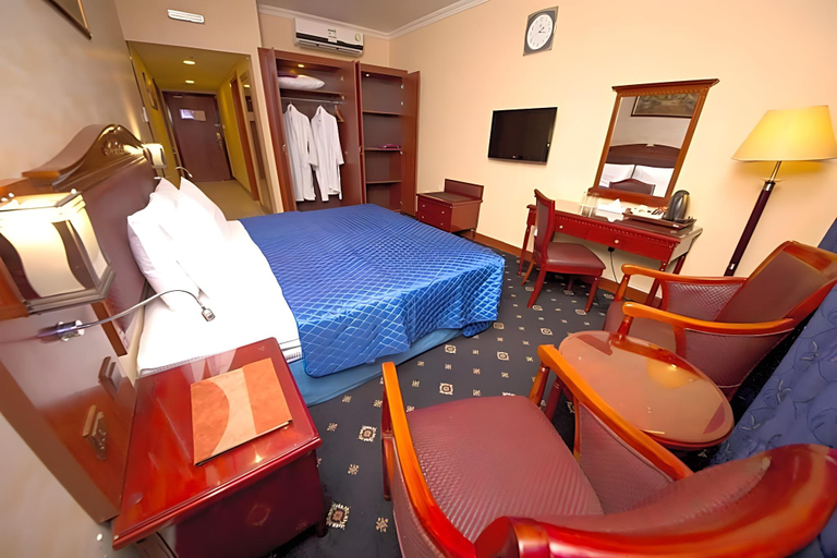 Bedroom 5, Mount Royal Hotel, Dubai