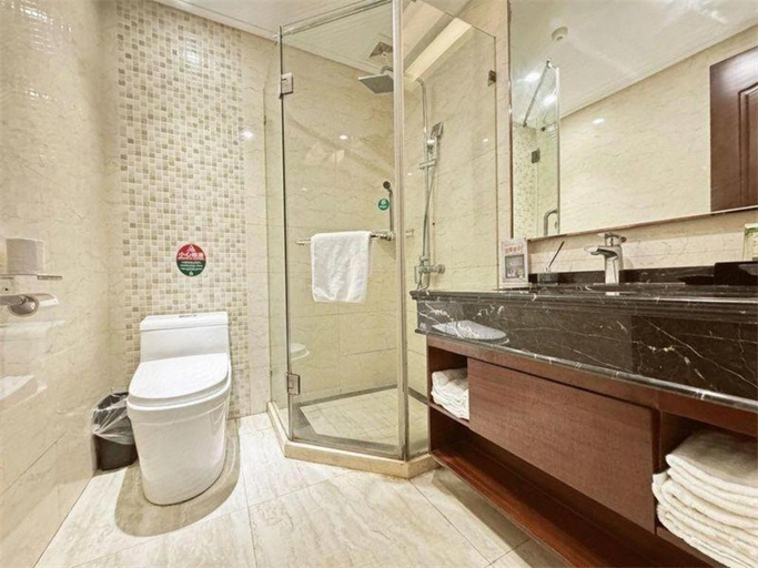 Bathroom, GreenTree Alliance Disneyland North Gate, Shanghai