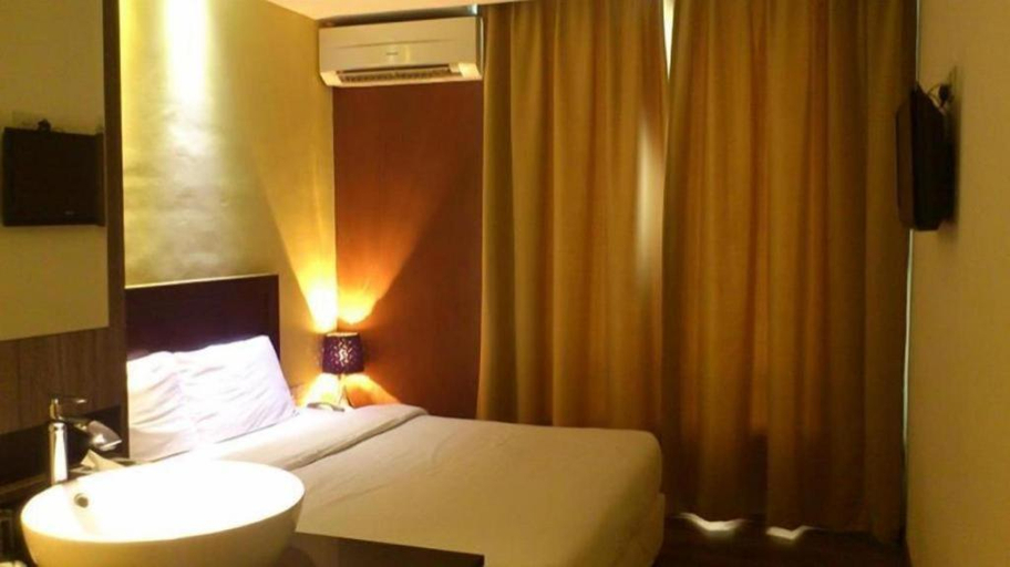 Bedroom 2, Zotel Business & Leisure Hotel, Kuching