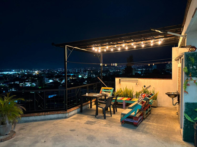 Food & Drinks, La Curva, Santiago de Cali