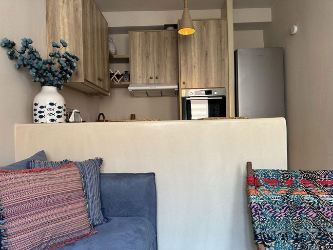 Others 2, Picturesque Santorini Villa  1 Bedroom Studio  Beautifully Decorated Secluded, South Aegean
