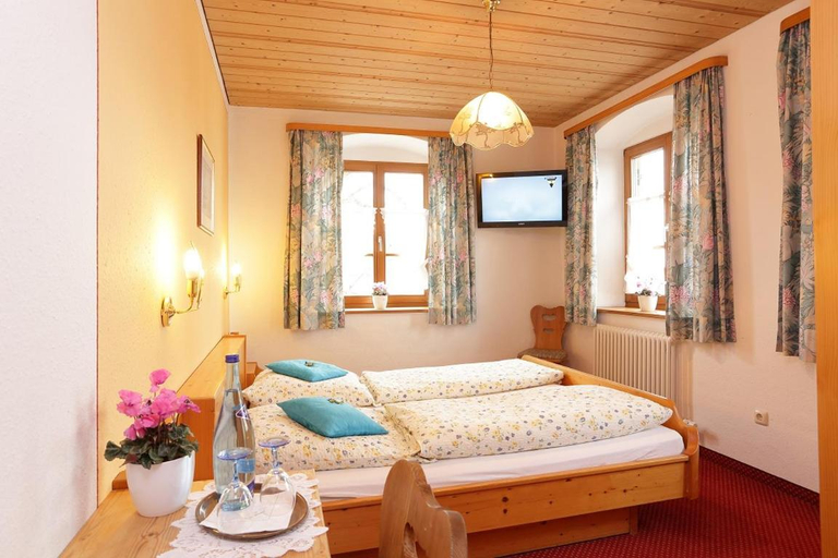 Bedroom, Gasthaus zur Moosmuhle, Weilheim-Schongau