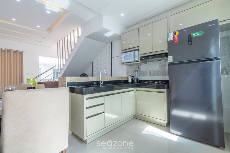 Private kitchen 5, Beautiful Apt 400m Taperapua Beach, Bahia Edt0009, Porto Seguro