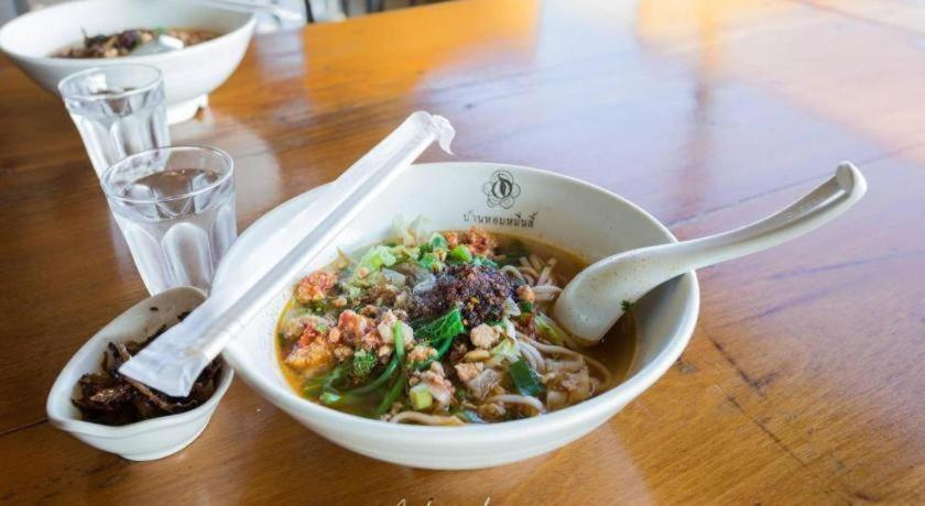 Food & Drinks 5, Baan Hom Muen Li, Mae Fa Luang