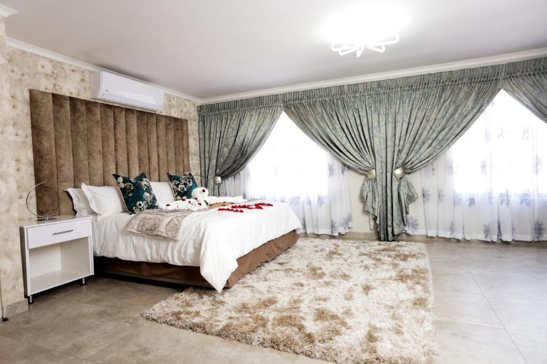 Bedroom 2, Lefa Boutique Hotel, Bojanala